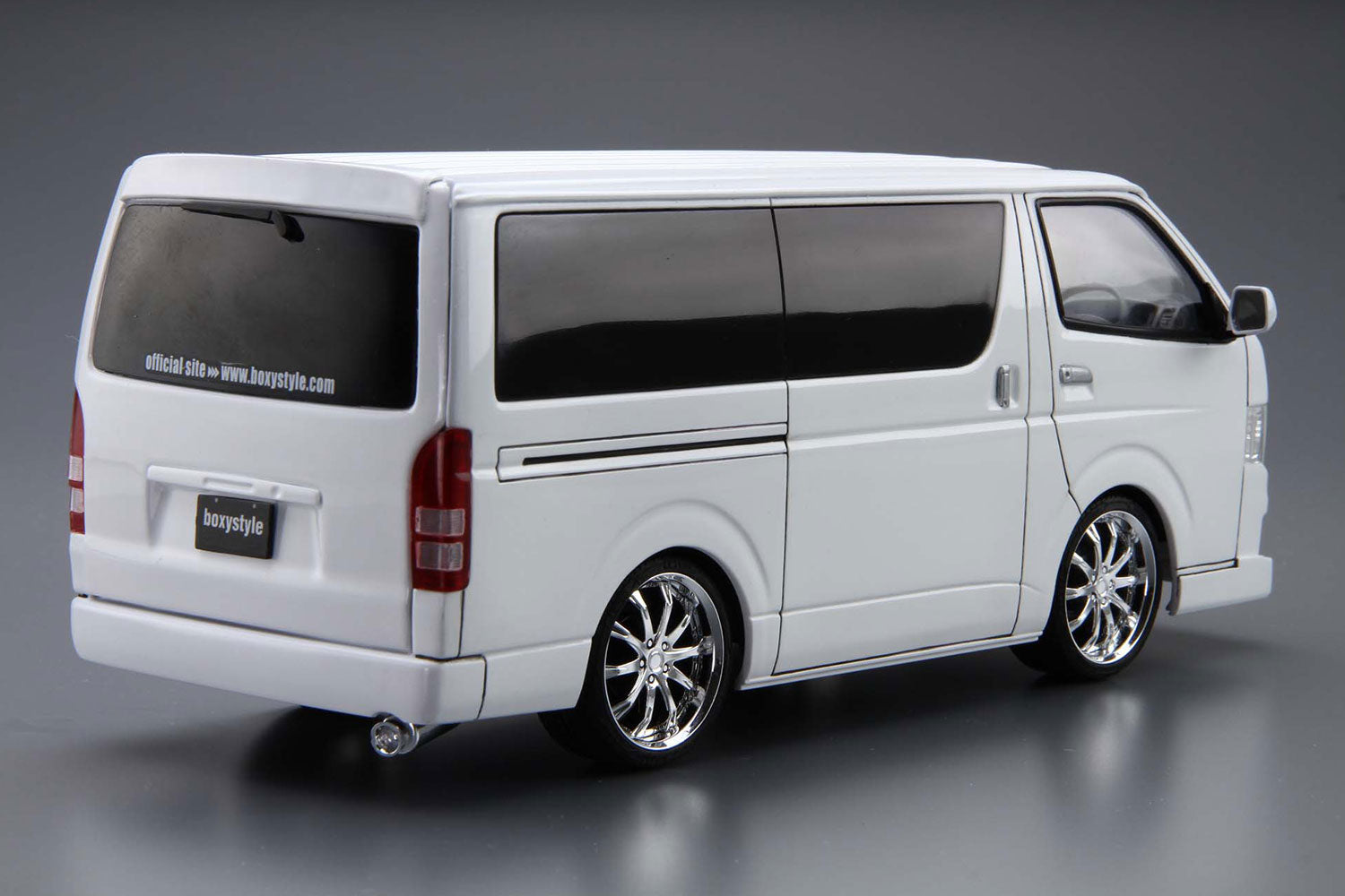 Aoshima 1/24 Tuned Car #3 Boxystyle TRH200V Hiace Super GL 10 (Toyota)
