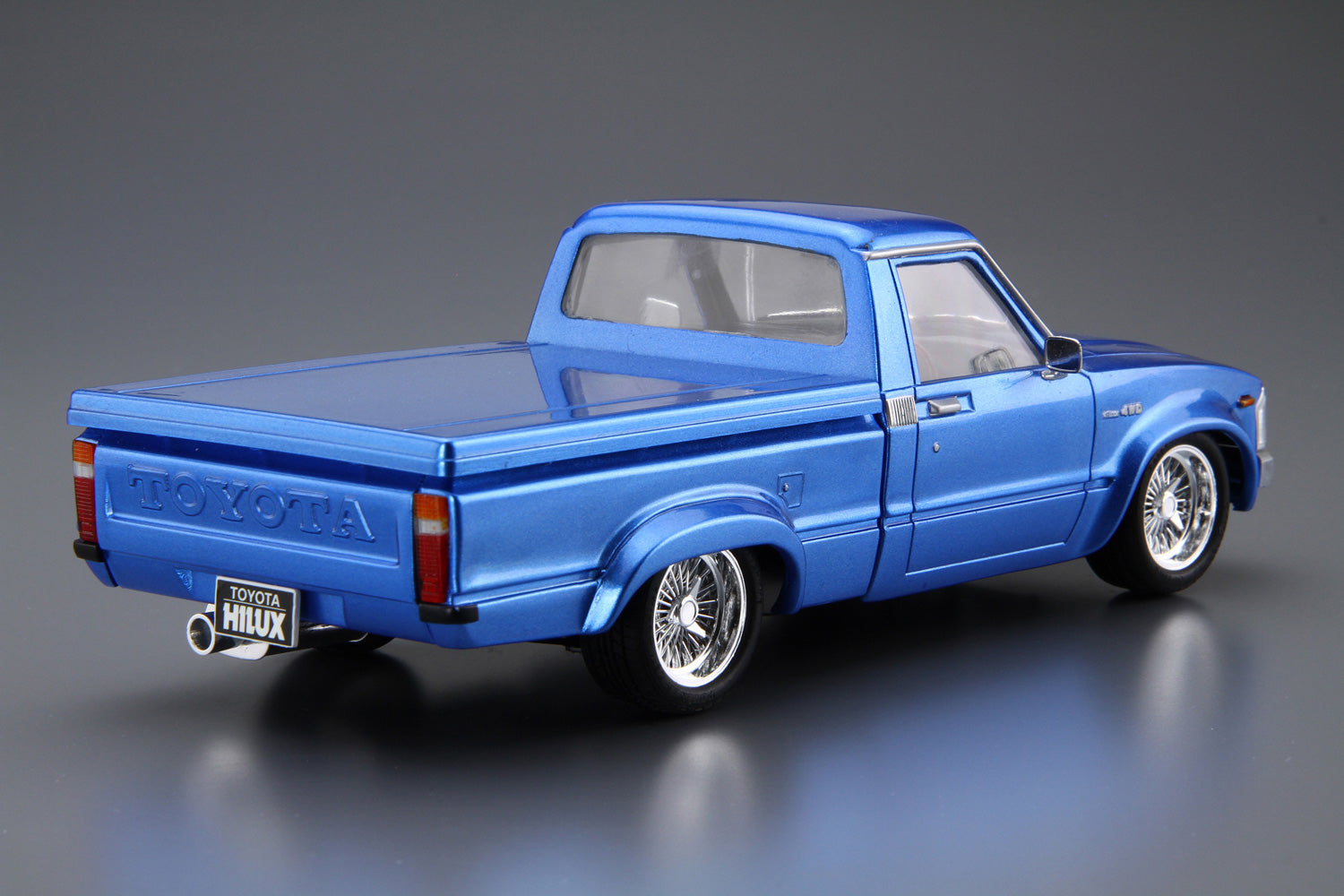 Aoshima 1/24 Tuned Car #30 RN30 Hilux Custom '78（Toyota）