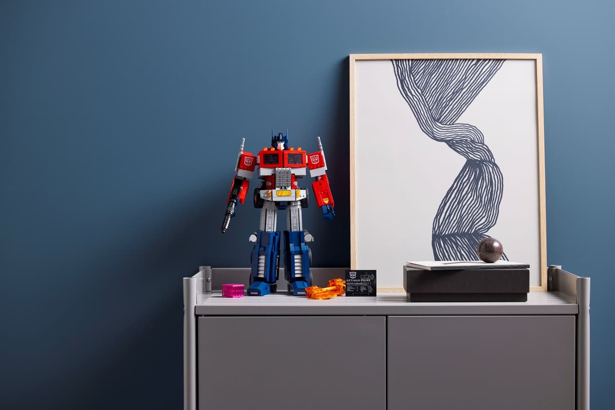 LEGO® Icons: Optimus Prime