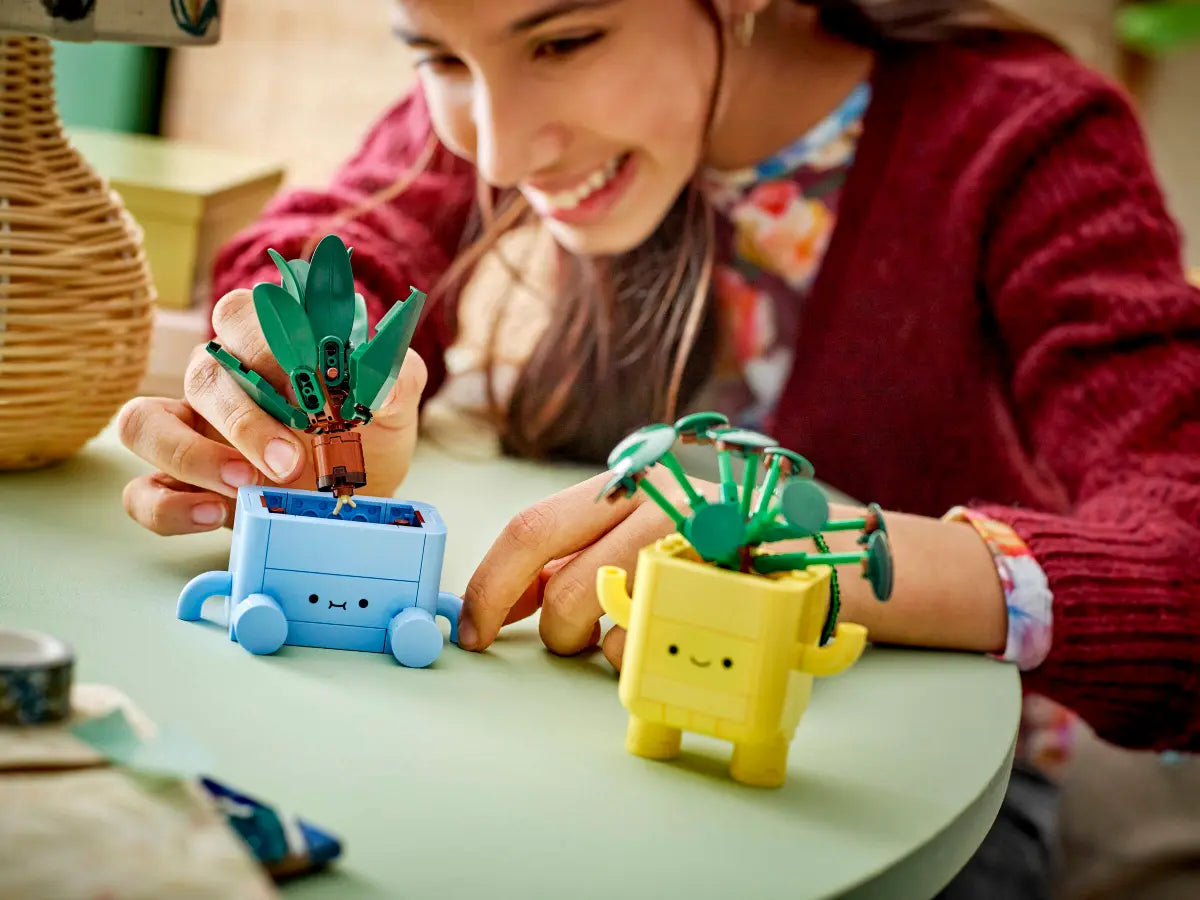 LEGO® Botanicals: Happy Plants