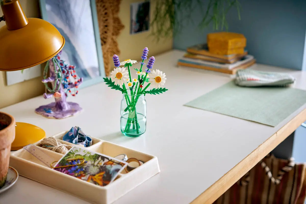 LEGO Botanicals: Daisies