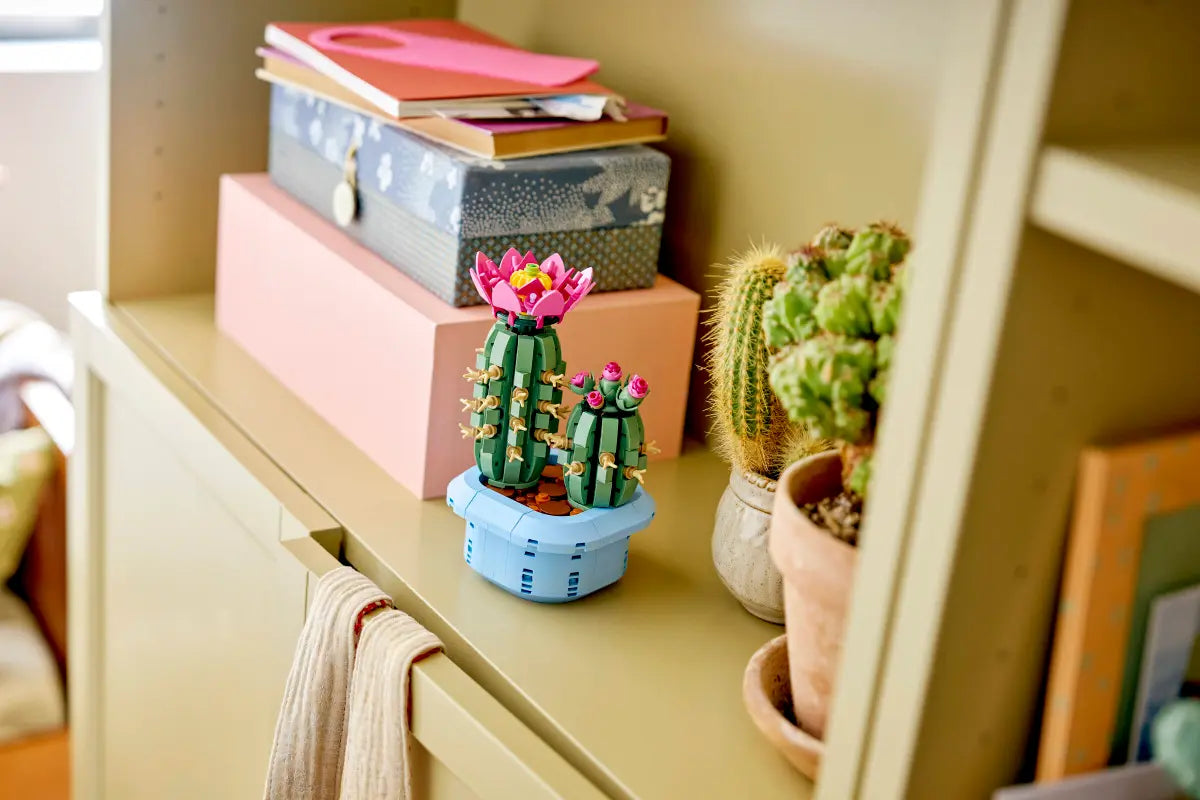 LEGO Botanicals: Flowering Cactus