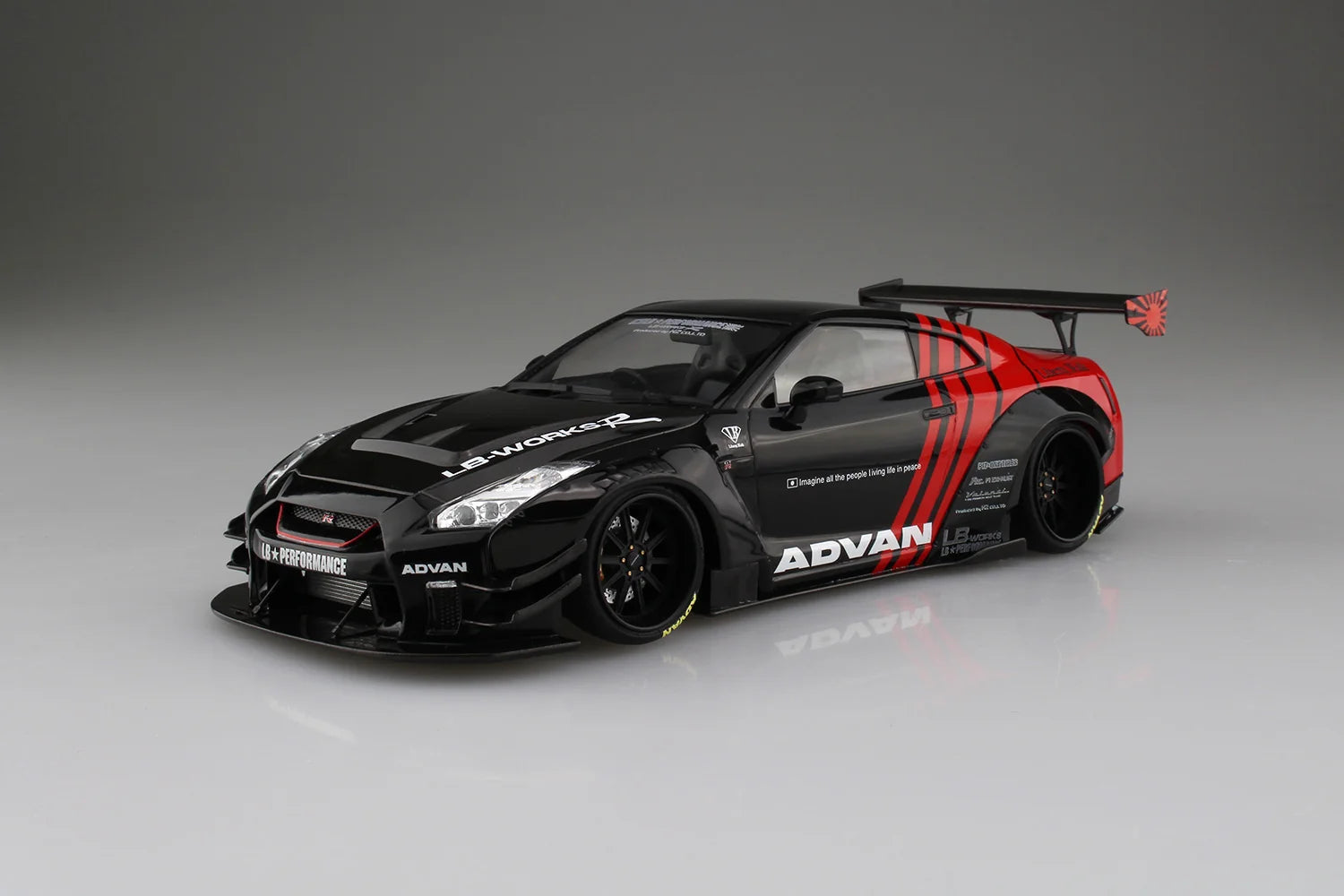 Aoshima 1/24 Nissan Libertywalk R35 GT-R Type 2 Plastic Model Kit