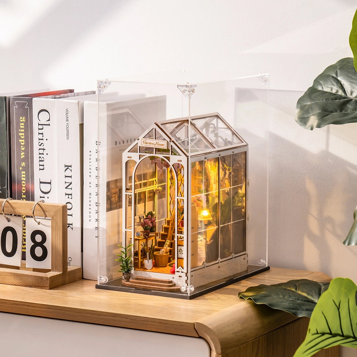 Rolife Book Nook Display Box