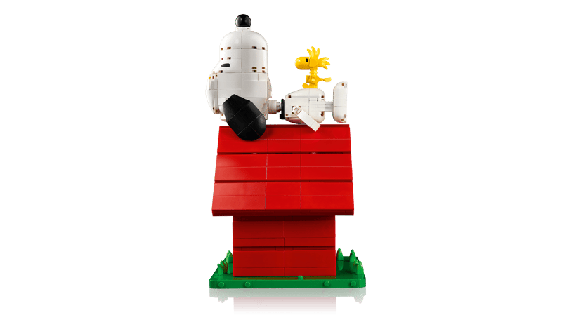 LEGO® Ideas: Peanuts: Snoopy's Doghouse