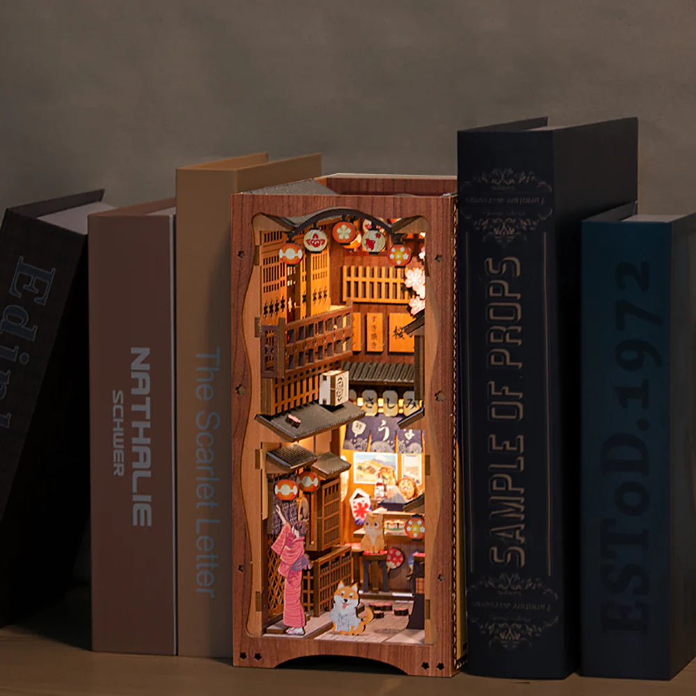 CuteBee DIY Book Nook Kit: Under the Sakura Tree