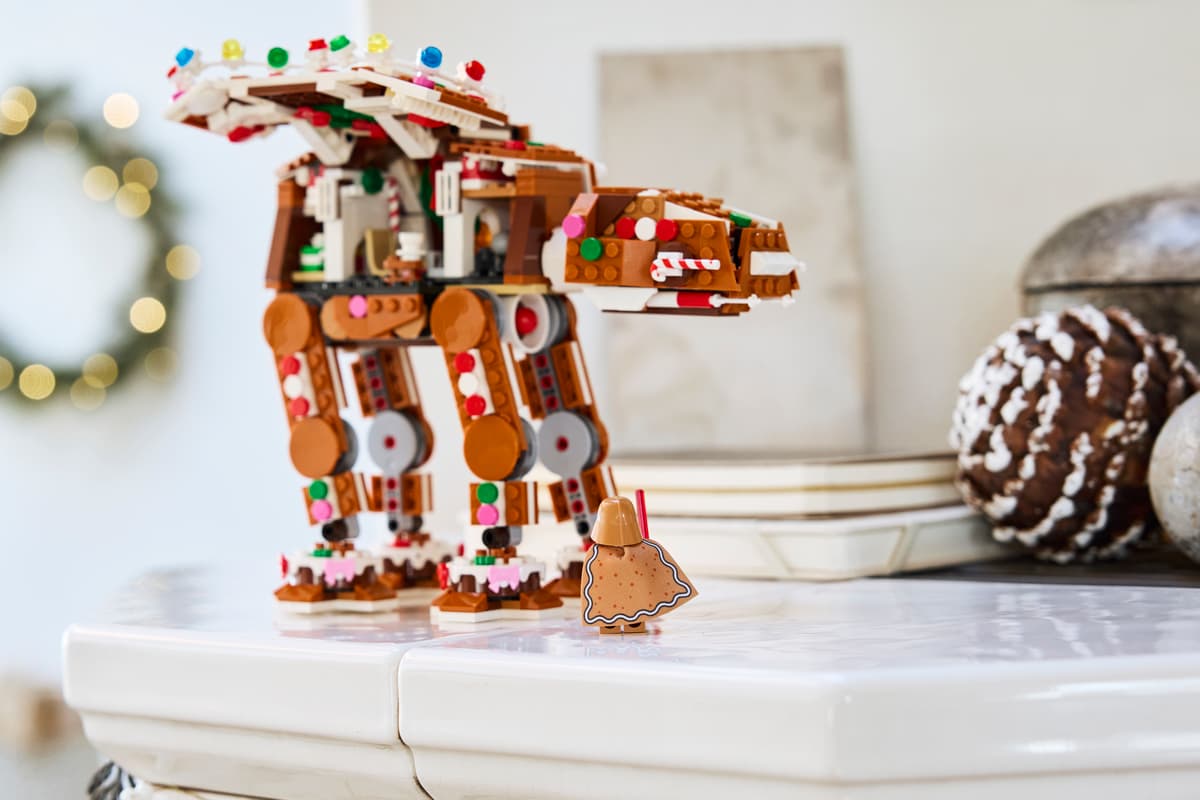 LEGO® Star Wars: Gingerbread AT-AT™ Walker
