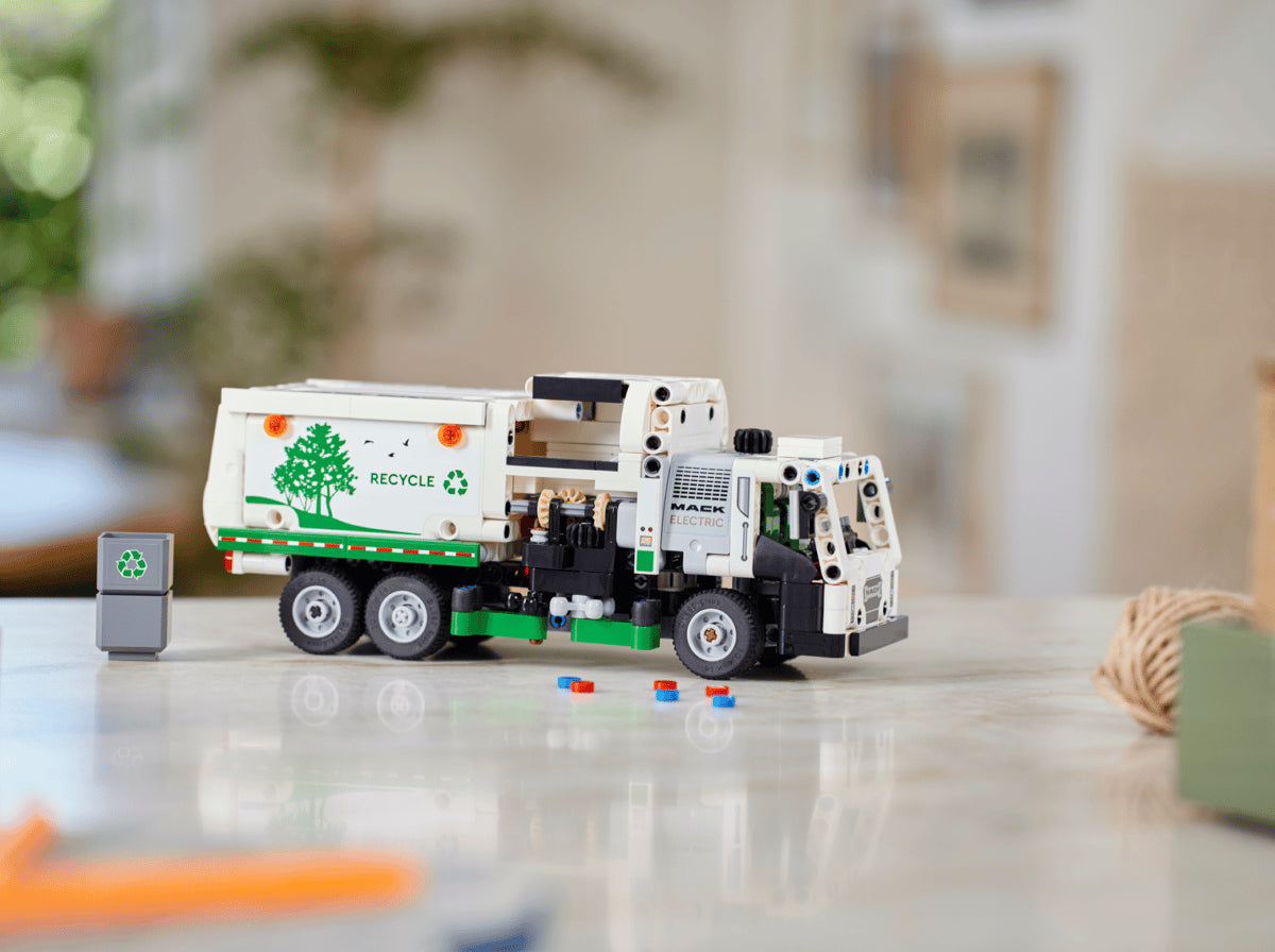 LEGO® Technic: Mack® LR Electric Garbage Truck