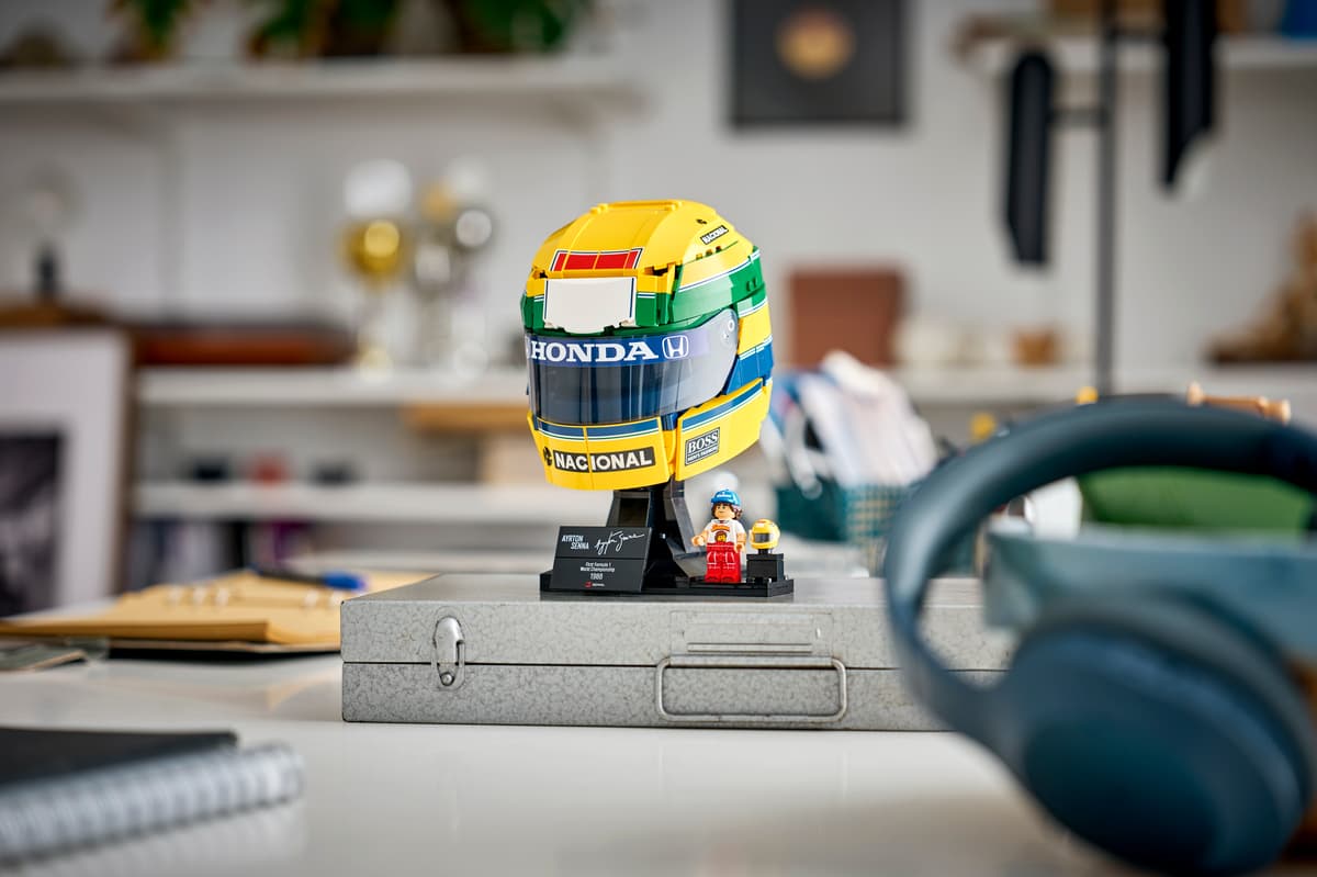 LEGO® Editions: Ayrton Senna Helmet