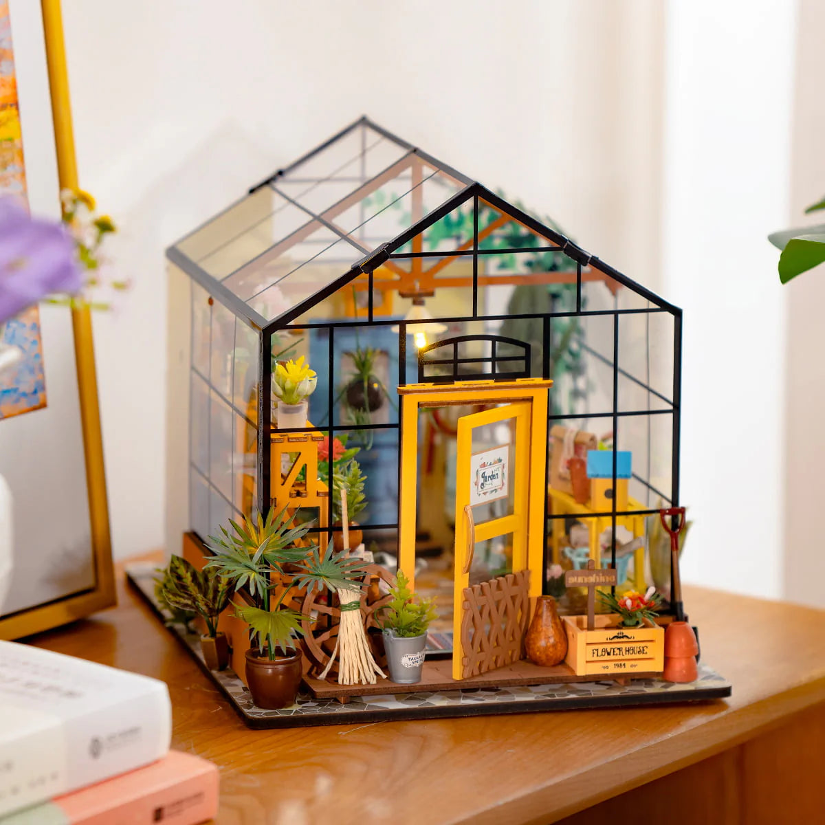 Rolife Cathy's Flower House DIY Miniature House Kit