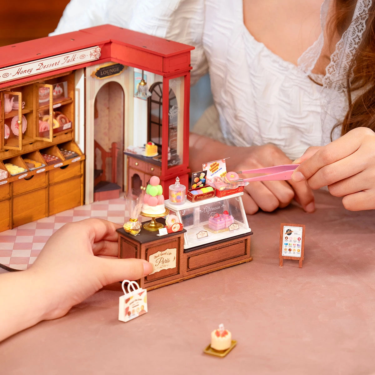 Rolife Honey Dessert Talk DIY Miniature House Kit