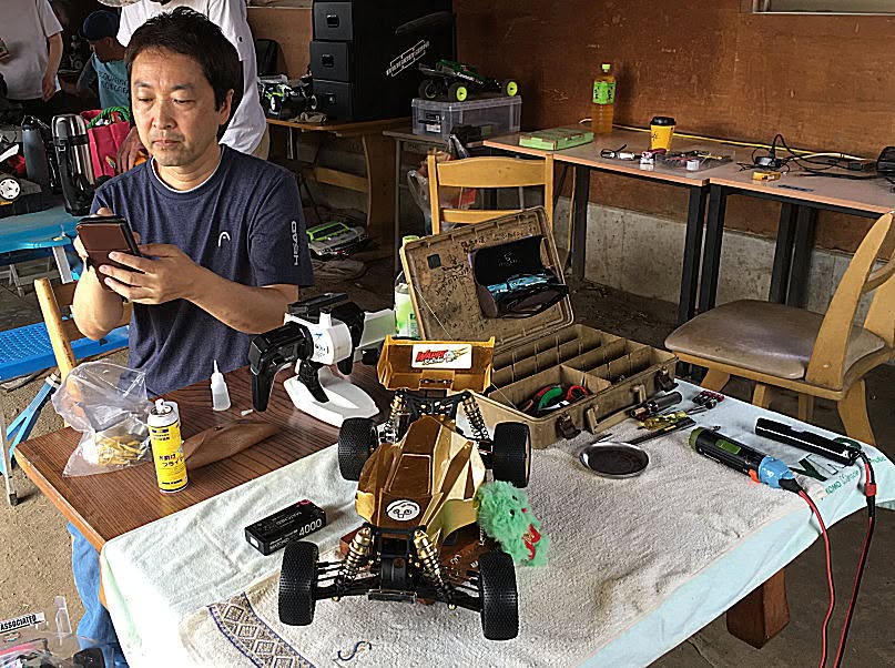 Hirosaka RC Family 50th Anniversary XTRADA GOLD FAMILY – Limited Edition