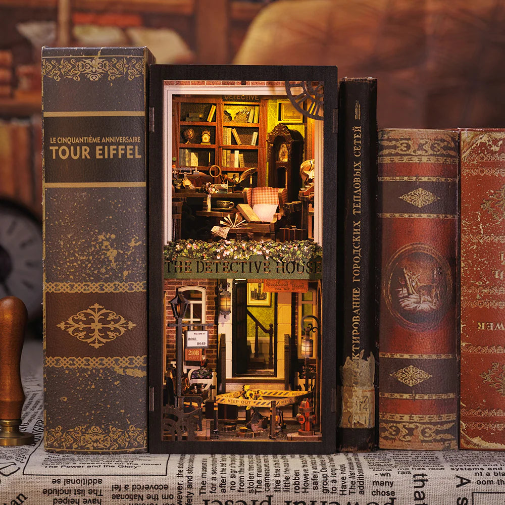 CuteBee DIY Book Nook Kit: Rose Detective Agency