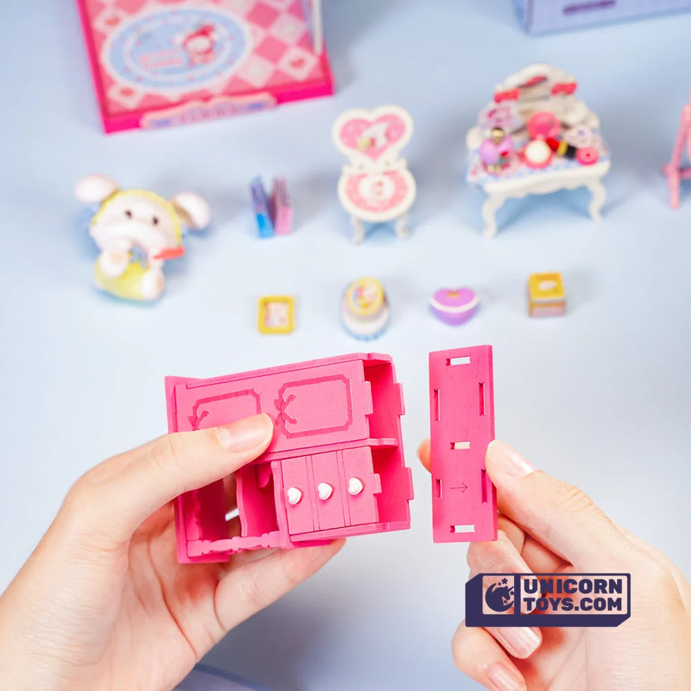 Robotime Cammy's Beauty Moment - DIY Dollhouse Miniatures Kit