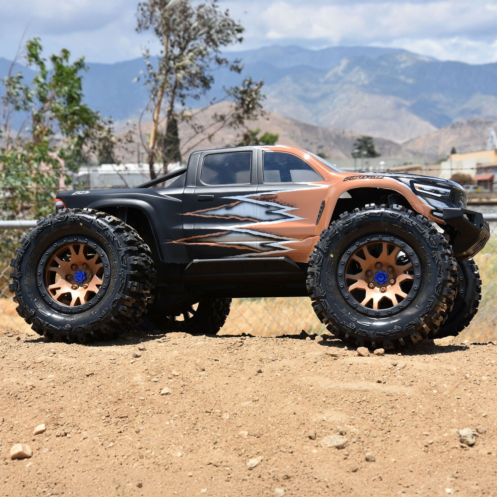 Neumáticos Dumont para arena/nieve 1/6 F/R 5,7" Neumáticos MTD 24 mm Black Raid (2)