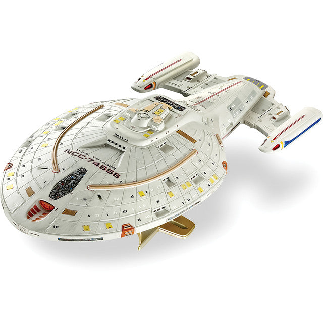 Revell 1/670 Star Trek U.S.S. Voyager NCC-74656 Model Kit