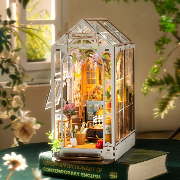 Robotime Rolife Holiday Garden House DIY Book Nook Shelf Insert