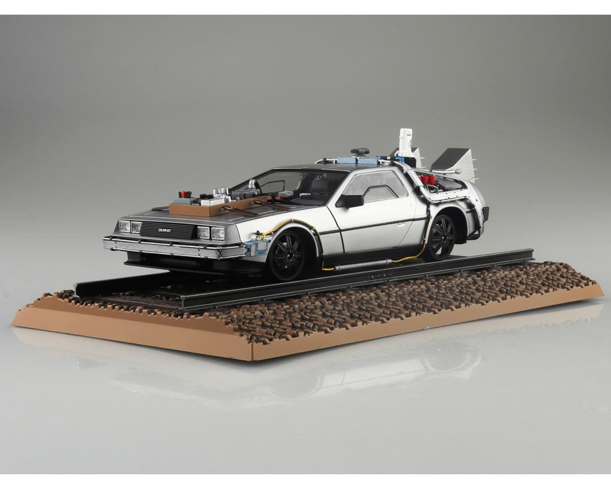 Aoshima 1/24 Time Machine (BACK TO THE FUTURE Part Ⅲ) Railroad Model Kit