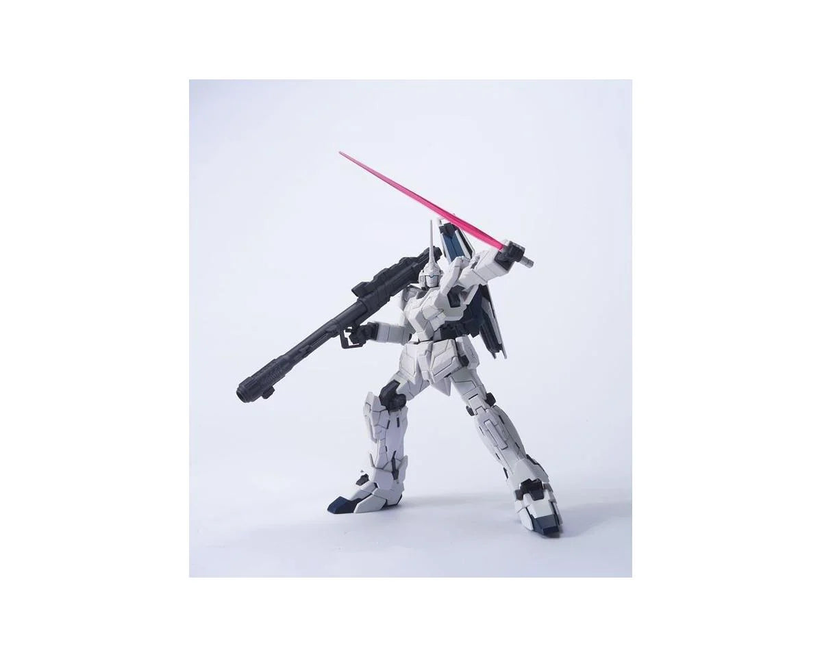 Bandai 1/144 HGUC #101 Unicorn Gundam (Unicorn Mode) "Gundam UC" Plastic Model Kit