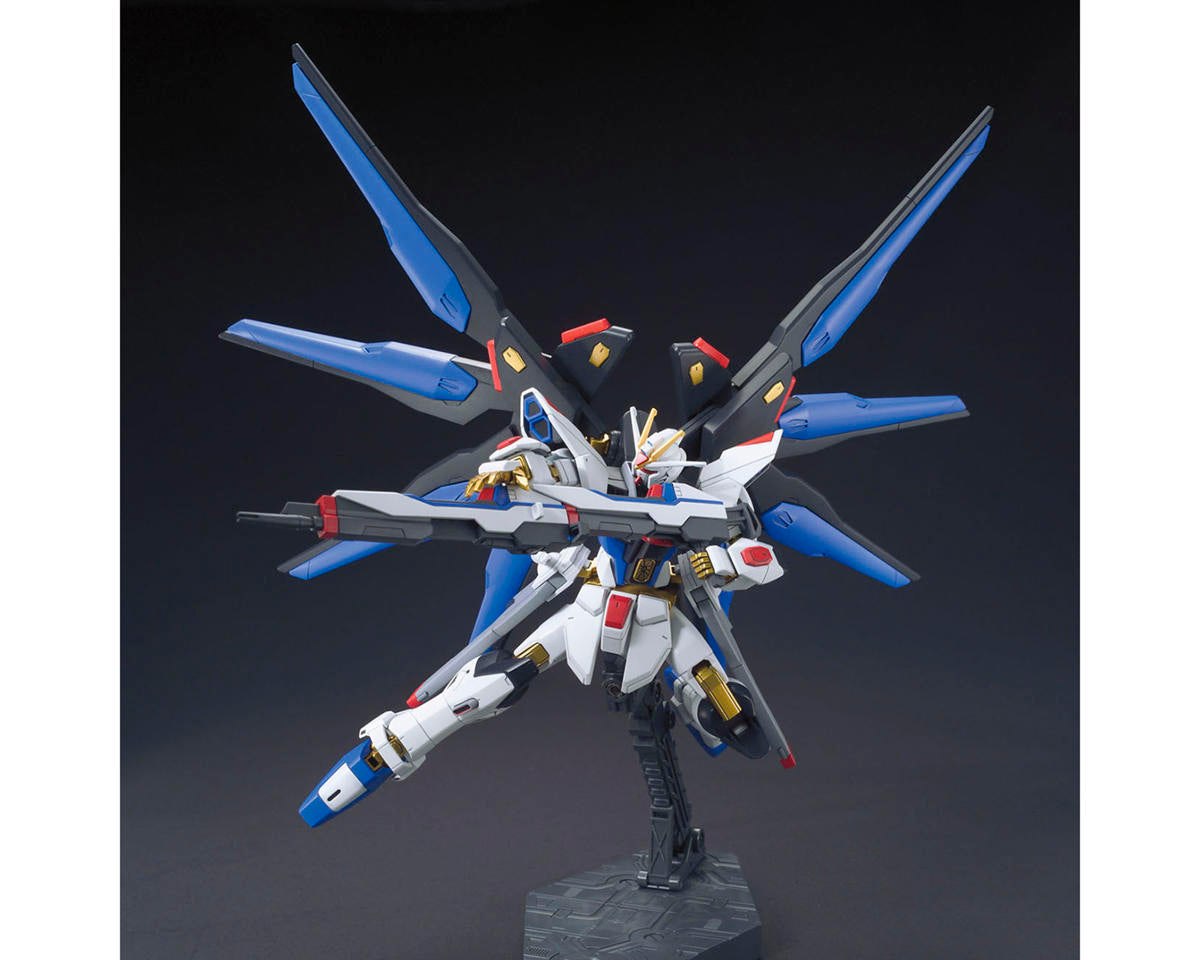 Bandai 1/144 HGCE #201 Strike Freedom Gundam "Gundam SEED Destiny" (Revive) Plastic Model Kit