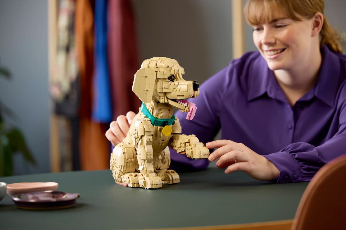 LEGO® Icons: Golden Retriever Puppy