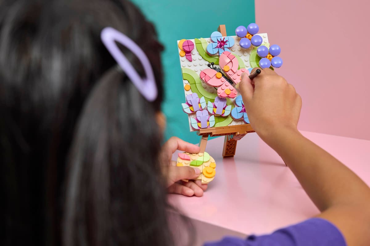 LEGO® Creator: Floral Art Decor Painting