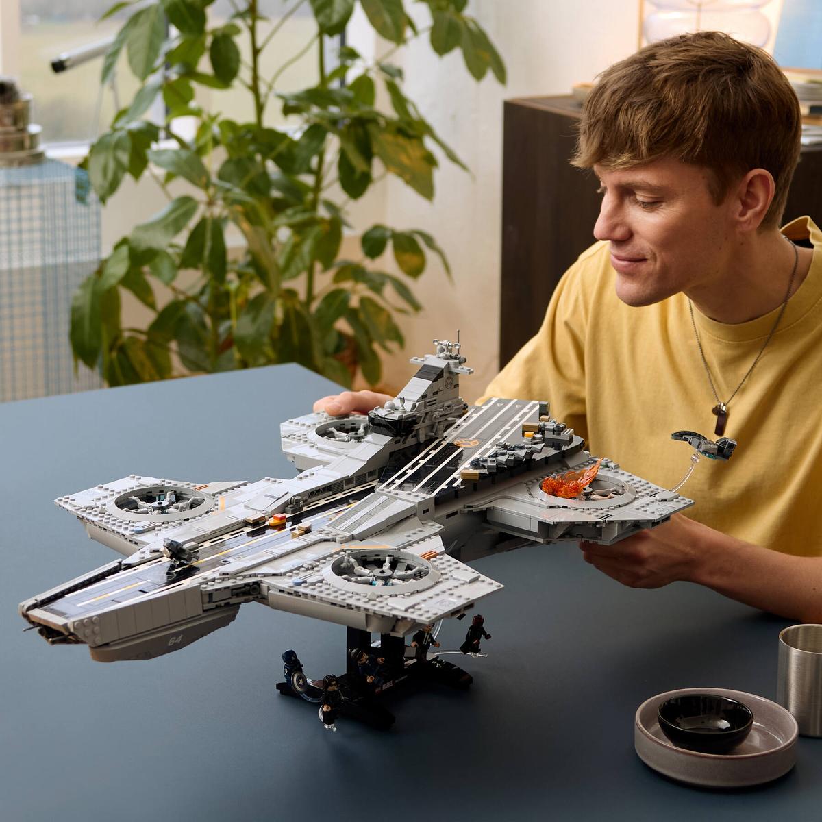 LEGO® Marvel: S.H.I.E.L.D. Helicarrier