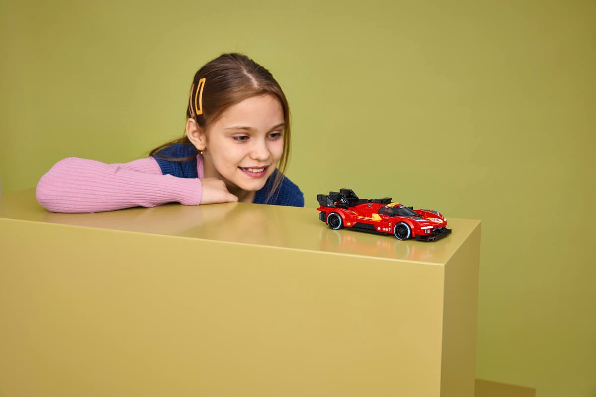 LEGO® Speed Champions: Ferrari 499P