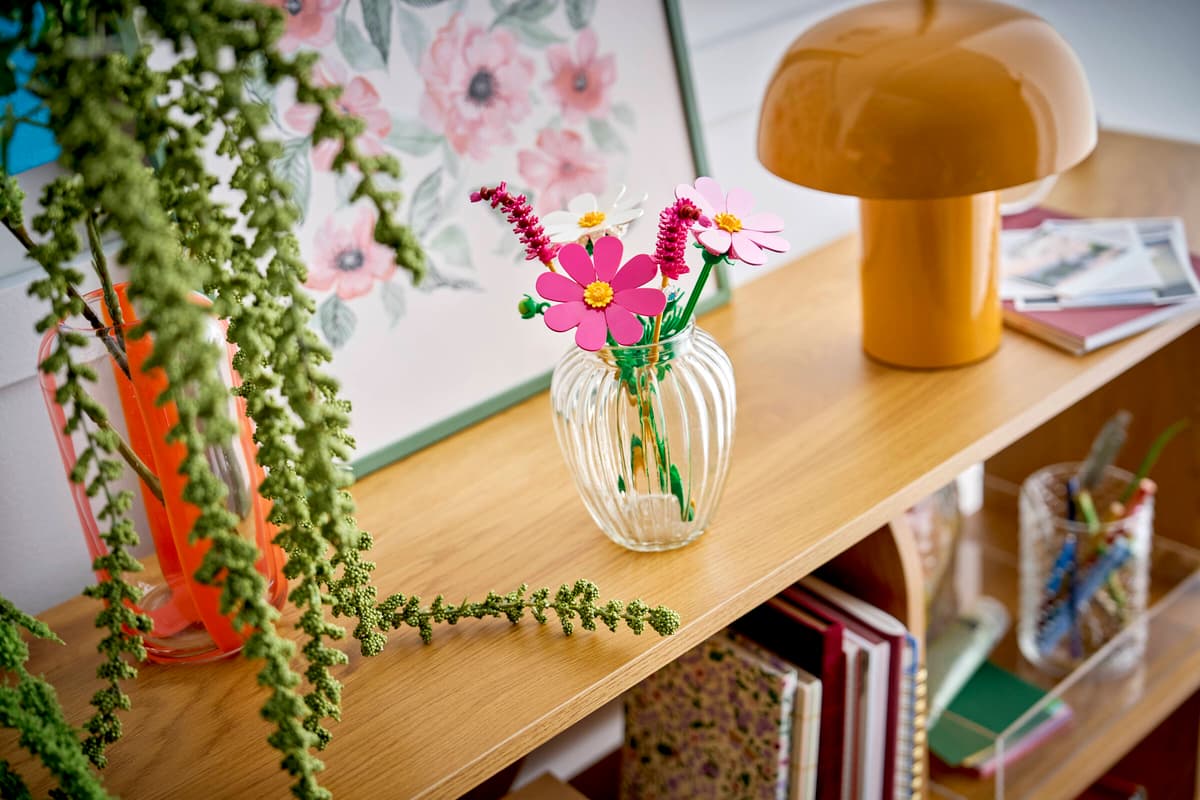 LEGO® Botanicals: Cosmos Flowers