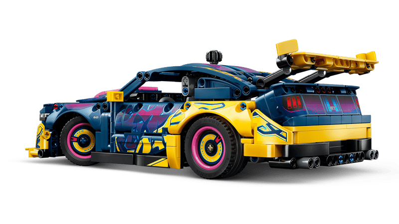 LEGO® Technic: Custom Garage Ford Mustang GT Car