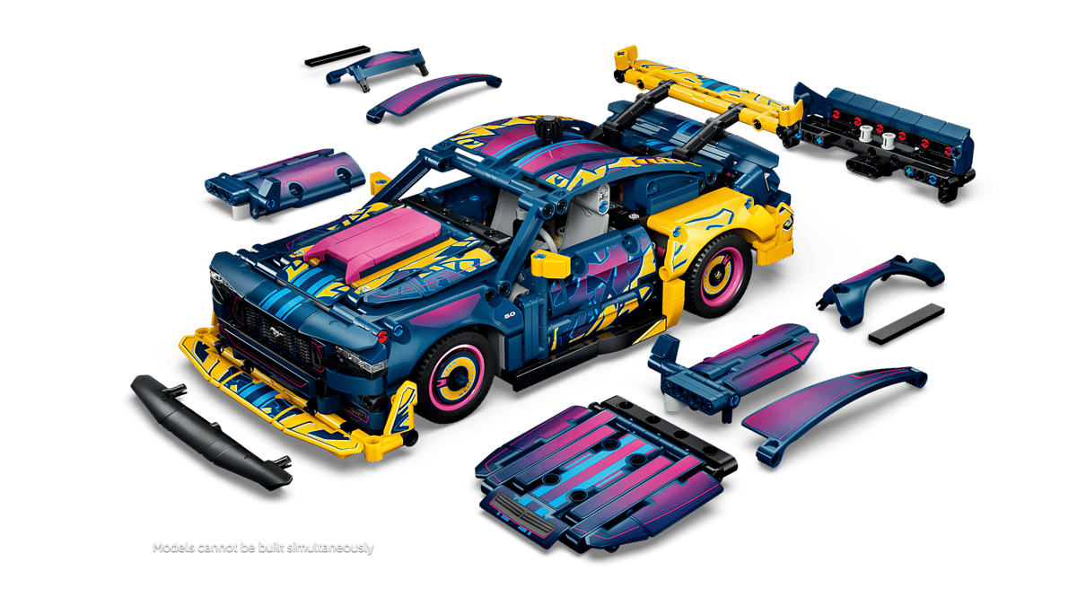 LEGO® Technic: Custom Garage Ford Mustang GT Car