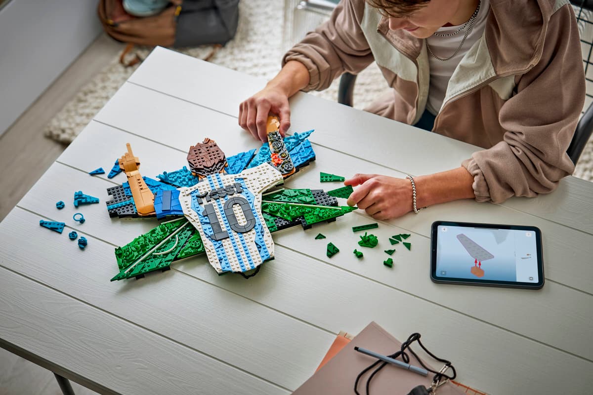 LEGO® Editions: Lionel Messi – Celebration