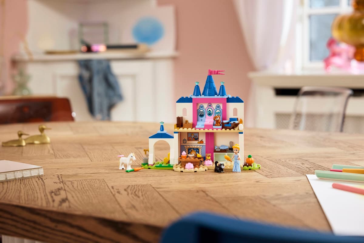 LEGO® Disney: Cinderella Animal Friends Castle