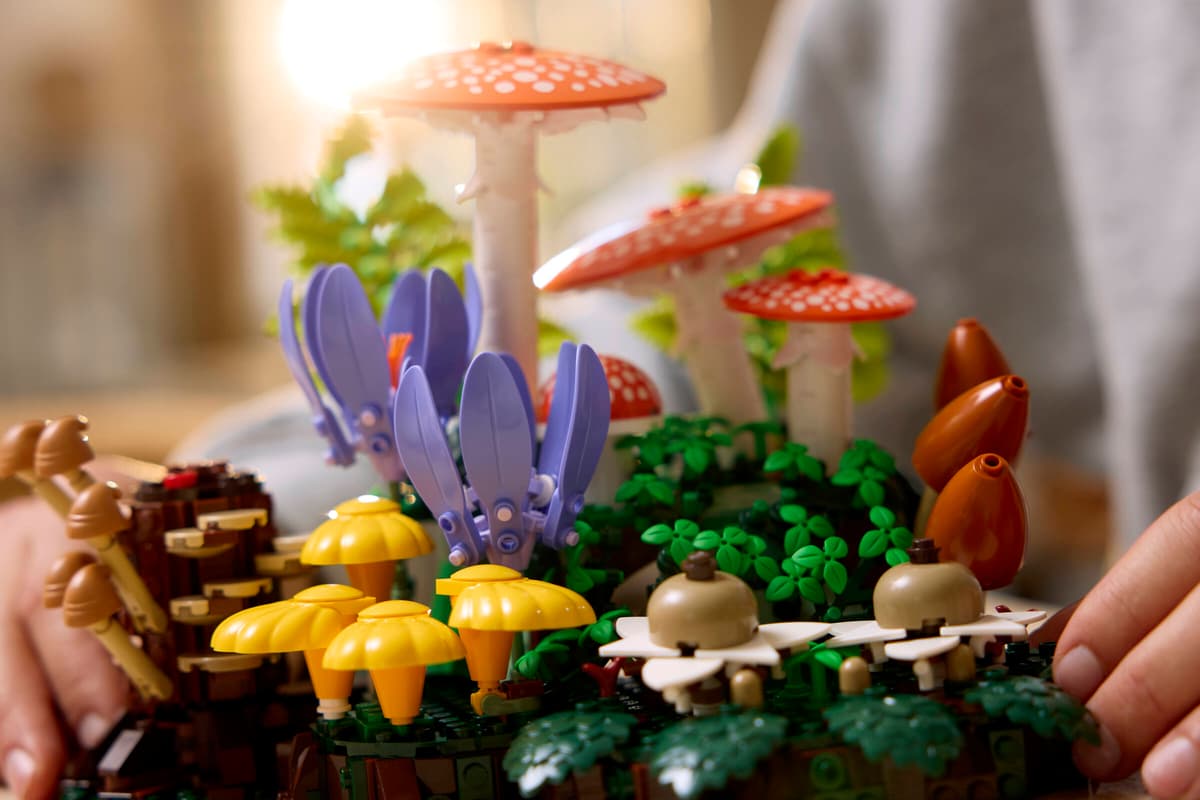 LEGO® Botanicals: Woodland Mushrooms