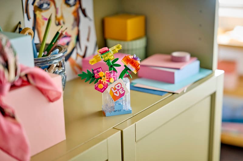 LEGO Creator: Floral Decor Perfume Bottle