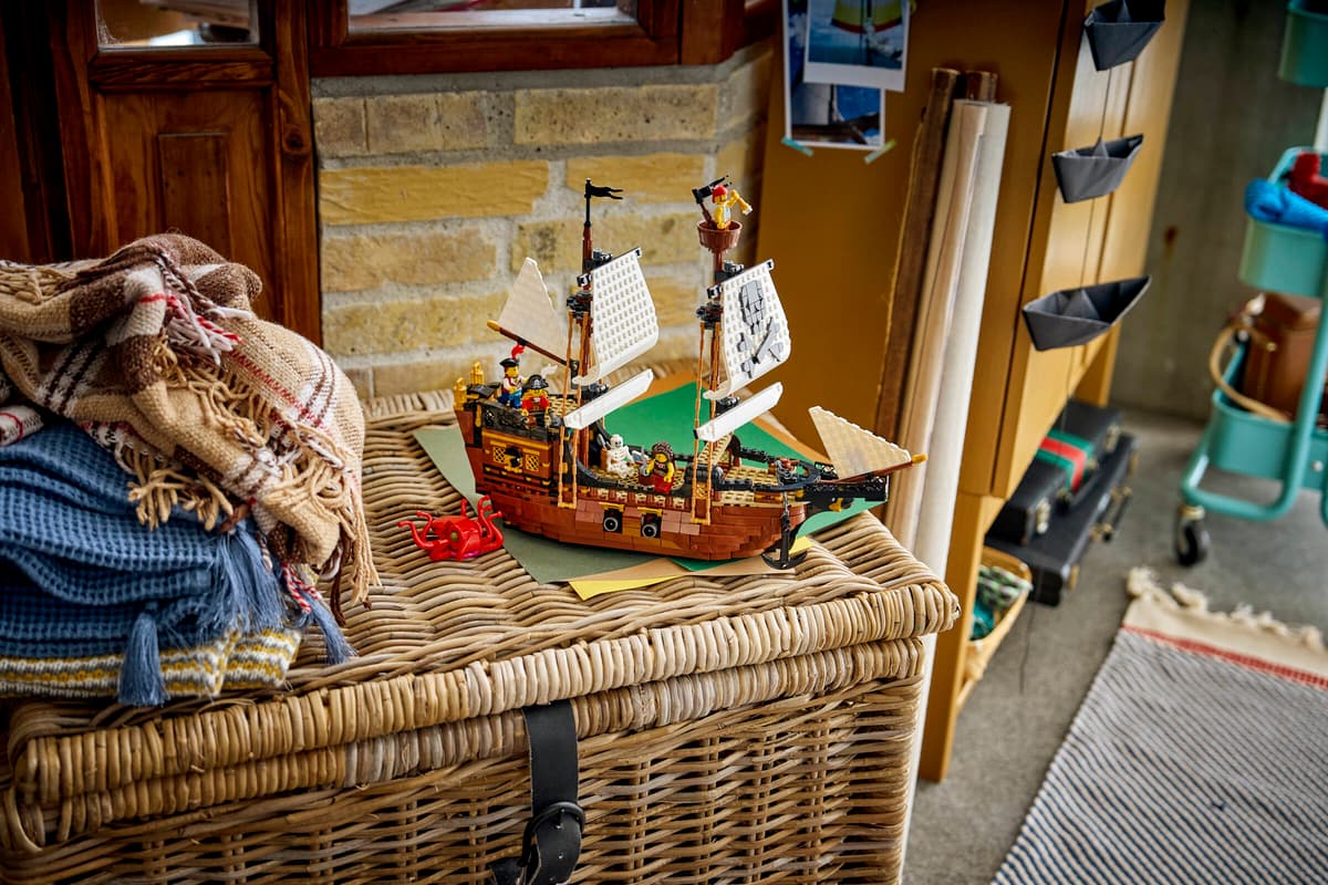 LEGO® Creator: Iconic Pirate Ship