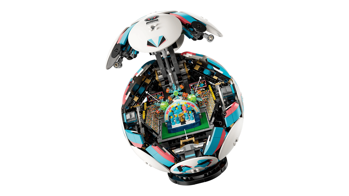 LEGO® Icons: Soccer Ball