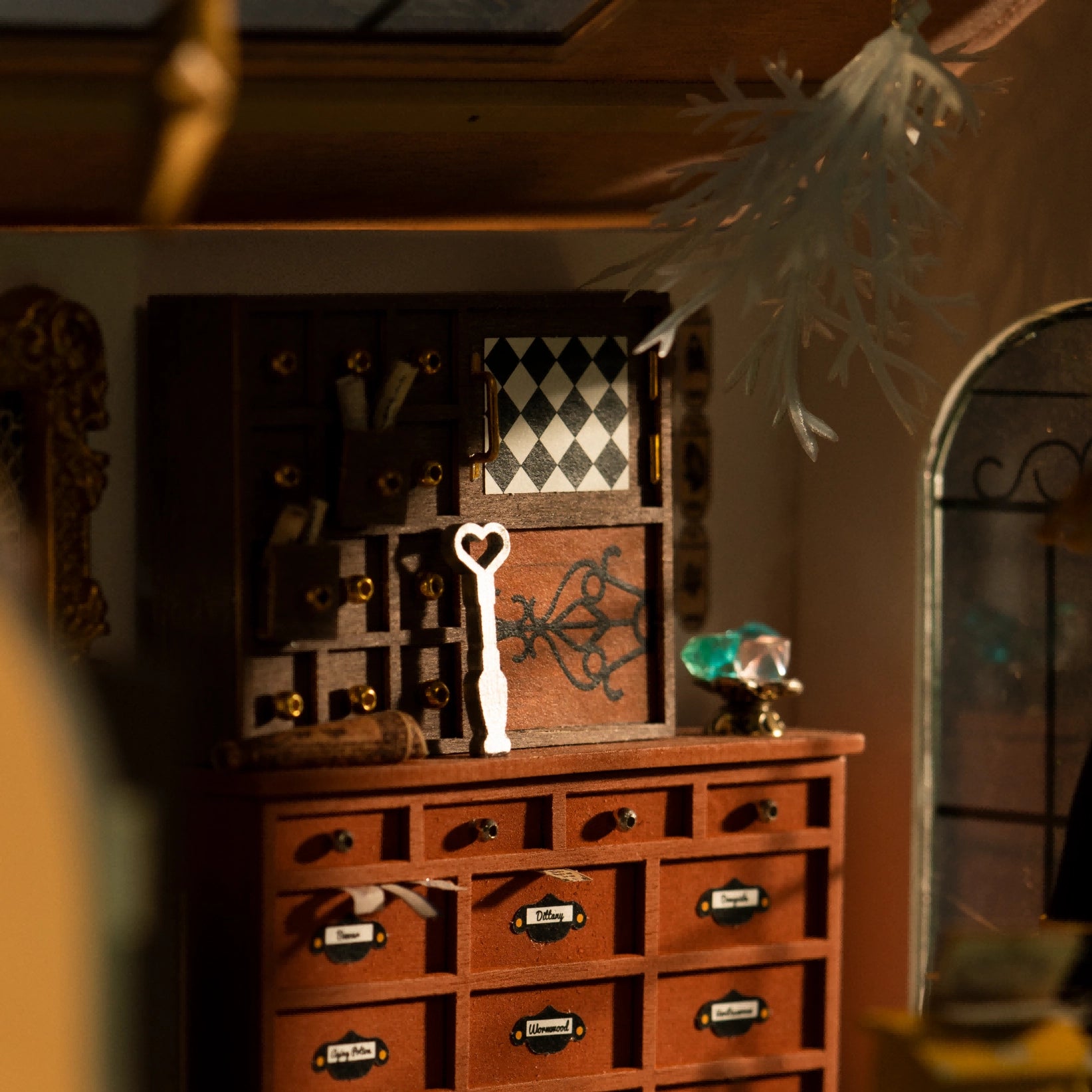 Rolife Kiki's Magic Emporium DIY Miniature House Kit