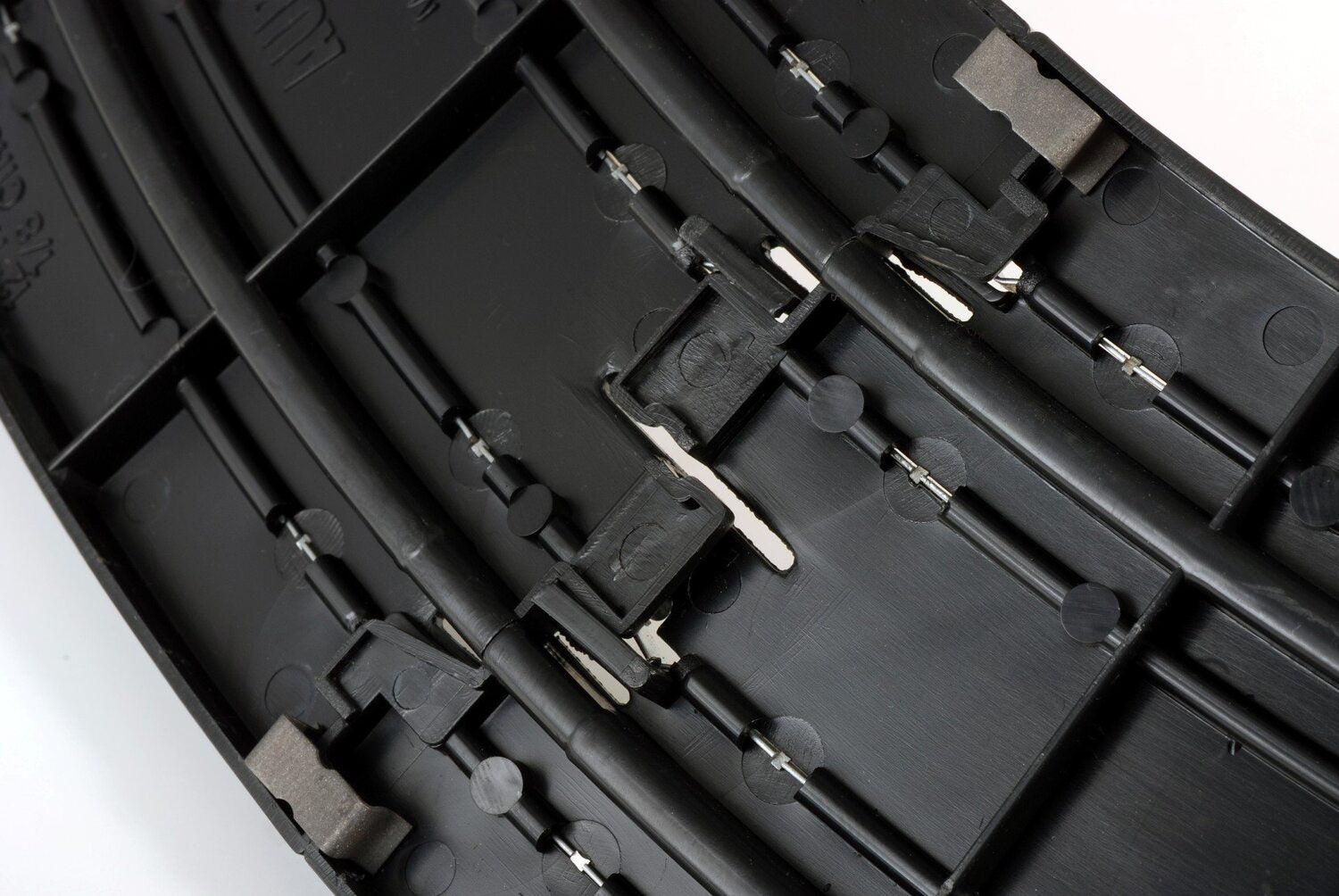 AFX HO Scale Track Clips- 25 Pack