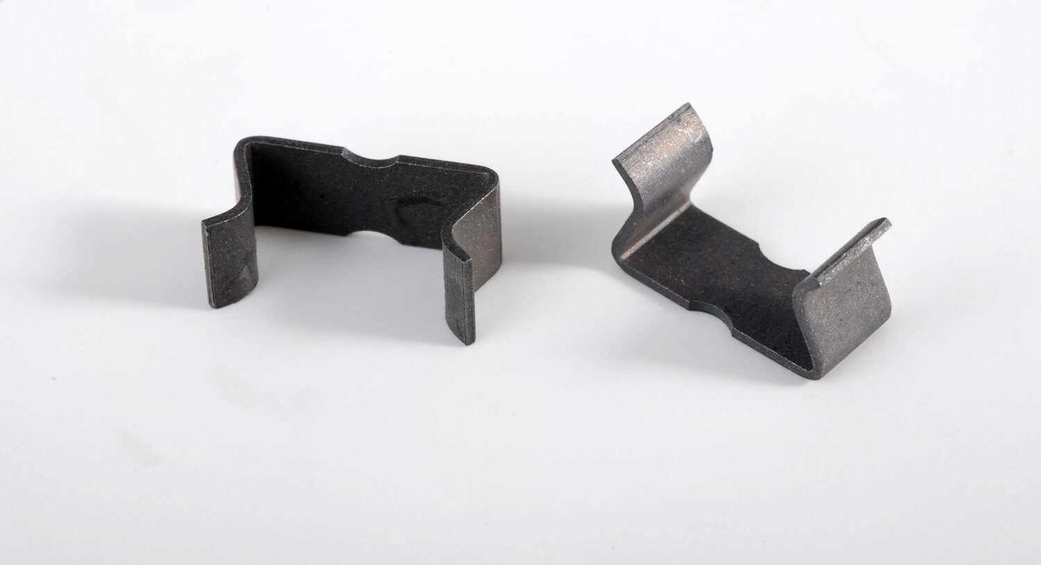 AFX HO Scale Track Clips- 25 Pack