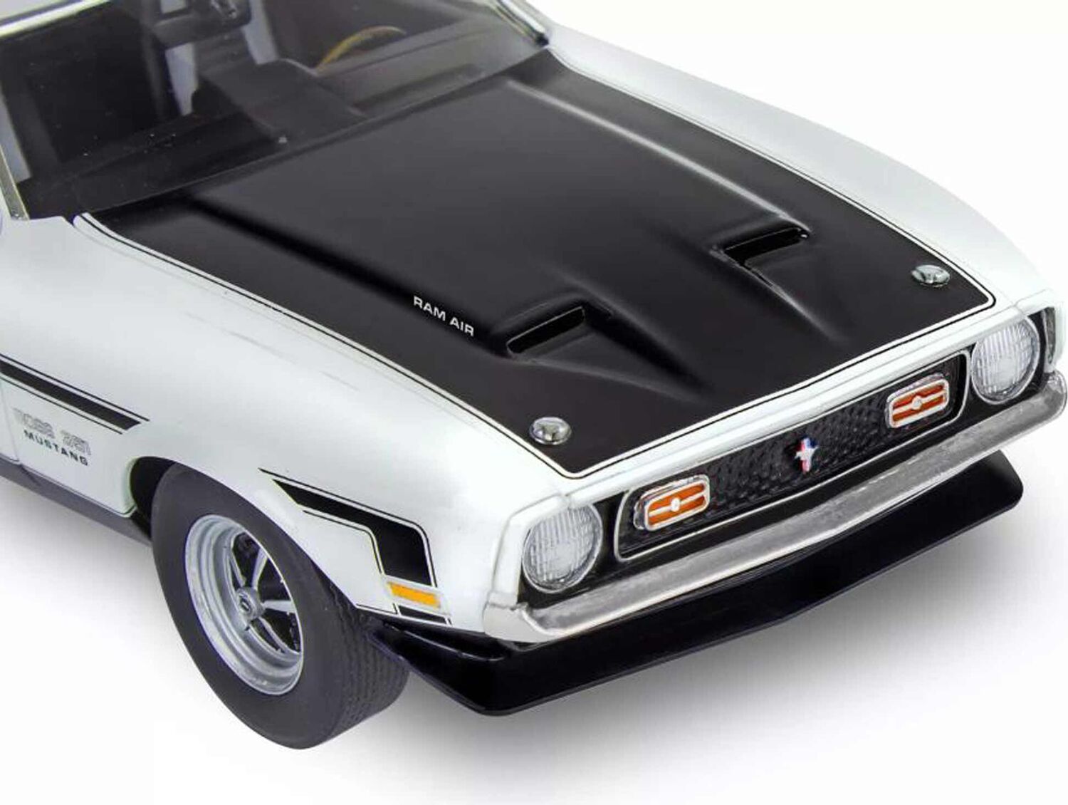 1/25 1971 Mustang Boss 351