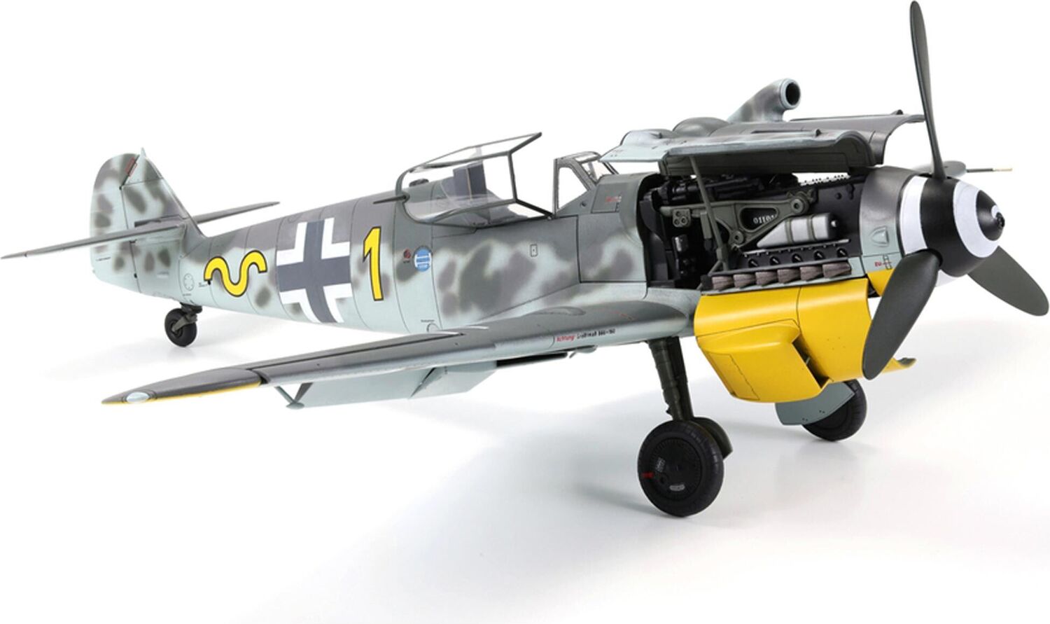 1/48 Late Model Messerschmitt Bf109 G-6 Model Kit