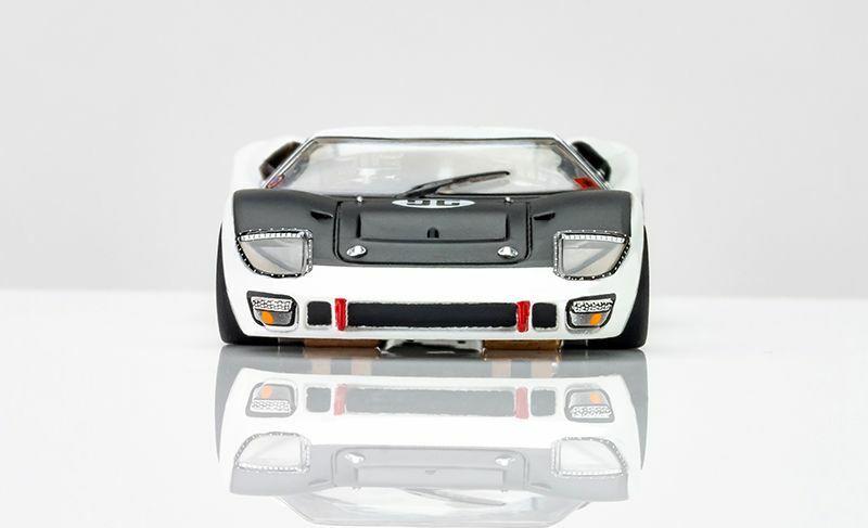 Ford GT40 Mark ll #96 White/Black/Blue/Gold