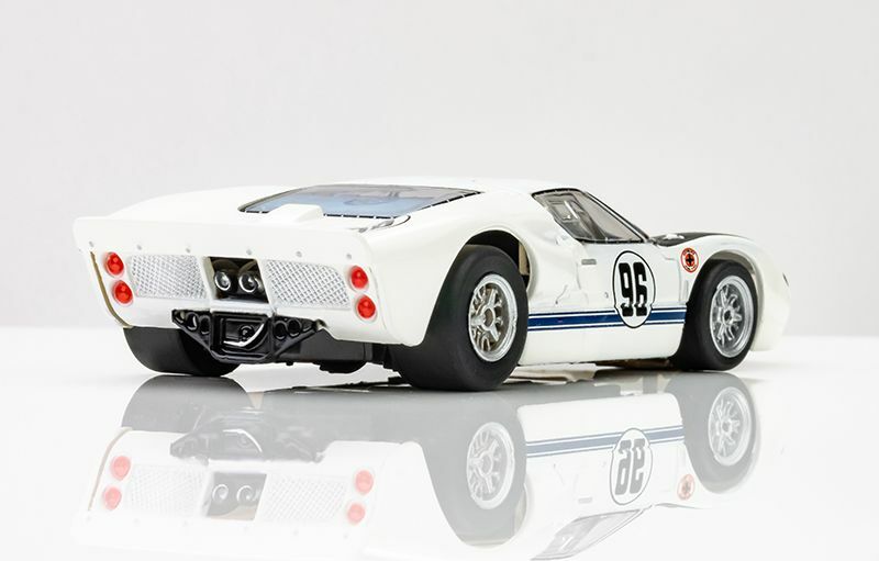Ford GT40 Mark ll #96 White/Black/Blue/Gold