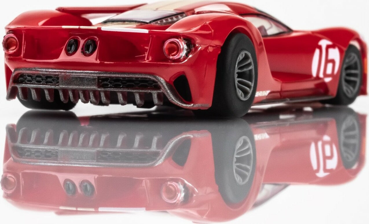 Ford GT Heritage #16 Red