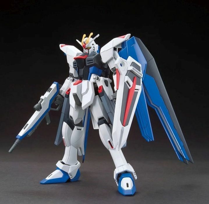 #192 Freedom Gundam  "Gundam SEED", Bandai HGCE