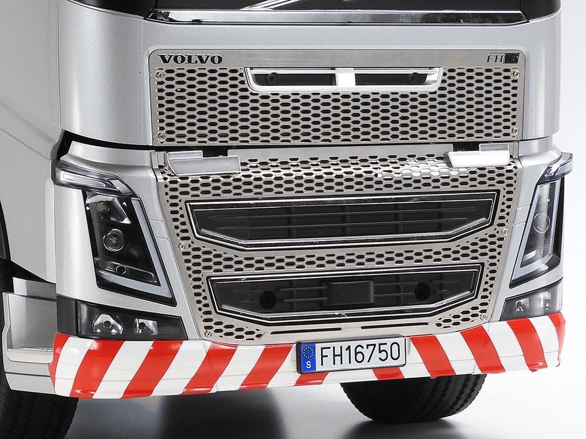 RC Volvo FH16 Tow Truck, Silver