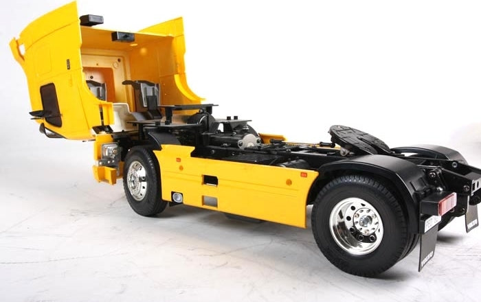 1/14 RC Volvo FH12 Globetrotter 420
