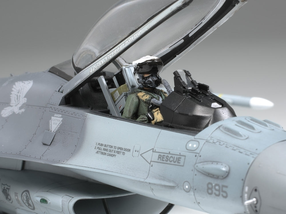1/48 Lockheed Martin F-16CJ