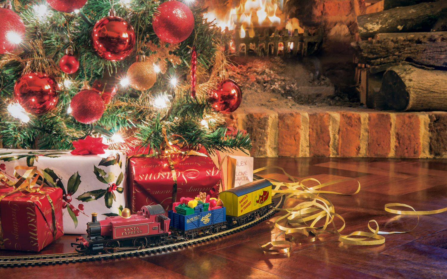 Hornby Santa's Express Train Set